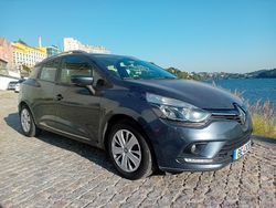 Azul Usado 2018 Renault Clio GrandTour LIMITED Carrinha | € 9.900 (Preço justo)