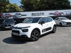 Branco Usado 2020 Citroën C3 PureTech Citadino | € 10.250 (Bom preço)