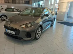 Cinzento Usado 2024 Mazda 2 Citadino | € 23.999 (Preço justo)