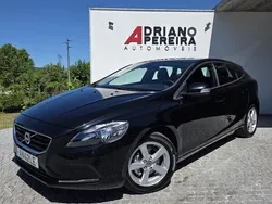 Preto Usado 2013 Volvo V40 Momentum Carrinha | € 11.900 (Preço justo)