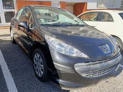 Usado 2006 Peugeot 207 Sedan | € 4.500 (Preço justo)