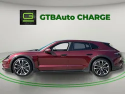 Vermelho Usado 2022 Porsche Taycan Turbo Sedan | € 87.500