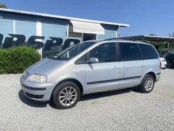 Cinzento Usado 2002 VW Sharan Monovolume | € 5.990