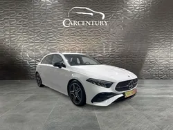 Branco Usado 2023 Mercedes A200 AMG line Sedan | € 34.850 (Preço justo)