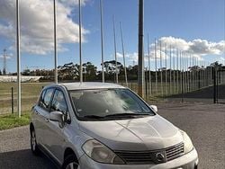 Usado 2009 Nissan Tiida Sedan | € 3.500