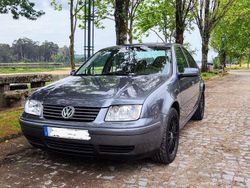 Usado 2003 VW Bora Sedan | € 5.500