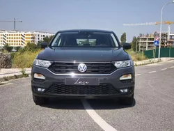 Cinzento Usado 2018 VW T-Roc Style SUV | € 16.990 (Preço justo)