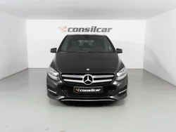 Preto Usado 2015 Mercedes B180 Urban Monovolume | € 12.890 (Bom preço)