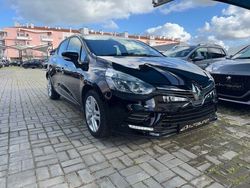 Preto Usado 2017 Renault Clio IV LIMITED | € 10.900 (Preço justo)