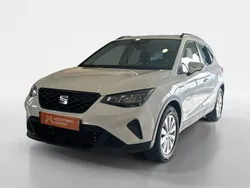 Branco Usado 2023 Seat Arona Style SUV | € 18.450 (Bom preço)