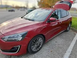 Vermelho Usado 2019 Ford Focus Vignale Sedan | € 15.950 (Bom preço)