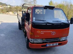 Vermelho Usado 1998 Toyota Dyna Pickup | € 18.500