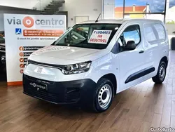 Branco Usado 2023 Fiat Doblò Monovolume | € 18.900 (Preço justo)
