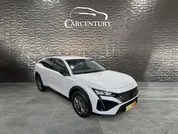 Branco Usado 2024 Peugeot 408 Allure Sedan | € 29.500 (Preço justo)