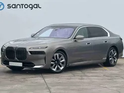 Vermelho Usado 2023 BMW i7 Comfort Edition Sedan | € 83.900