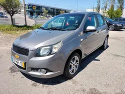 Cinzento Usado 2011 Chevrolet Aveo Citadino | € 2.600