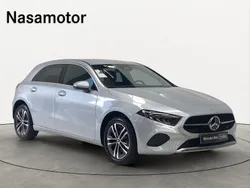 Cinzento claro metalizado Usado 2024 Mercedes A250 | € 42.250 (Bom preço)