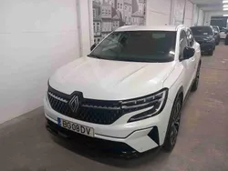 Branco Usado 2023 Renault R25 Sedan | € 31.990