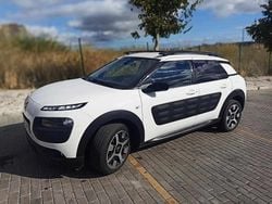 Branco Usado 2015 Citroën C4 Cactus PureTech Citadino | € 9.900 (Preço justo)