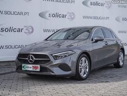 Cinza Usado 2023 Mercedes A200 Progressive Citadino | € 29.990 (Bom preço)