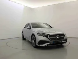 Prateado Usado 2024 Mercedes E300 Sedan | € 63.990 (Preço justo)
