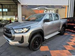 Cinza prata Novo 2025 Toyota HiLux Comfort Pickup | € 64.900