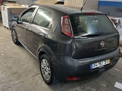 Usado 2013 Fiat Punto Sedan | € 4.900