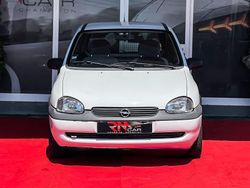 Branco Usado 1999 Opel Corsa Sport Citadino | € 1.750