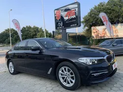 Cinza Usado 2018 BMW 520 Sedan | € 32.990 (Preço elevado)