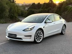 Branco Usado 2021 Tesla Model 3 Sedan | € 26.950 (Bom preço)