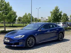 Usado 2017 Tesla Model S Sedan | € 25.750 (Preço elevado)
