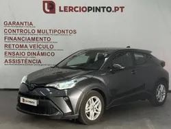 Cinza Usado 2021 Toyota C-HR Comfort SUV | € 25.950 (Preço justo)