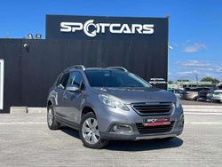Cinzento Usado 2016 Peugeot 2008 Access SUV | € 11.500 (Caro)