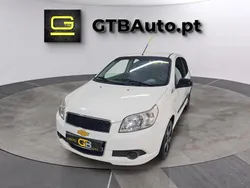 Branco Usado 2010 Chevrolet Aveo LS Citadino | € 5.999