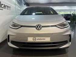 Cinza Usado 2024 VW ID.4 Pro SUV | € 34.900 (Bom preço)