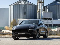 Preto Usado 2016 Porsche Cayenne SUV | € 42.950 (Bom preço)