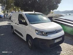 Branco Usado 2020 Citroën Berlingo Monovolume | € 9.000 (Bom preço)