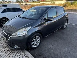 Usado 2015 Peugeot 208 Citadino | € 8.500 (Preço justo)