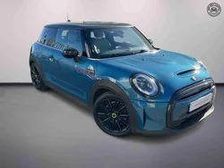 Azul Usado 2021 Mini Cooper SE Collection Citadino | € 23.500 (Preço elevado)