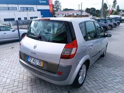 Cinza Usado 2005 Renault Scénic II Monovolume | € 3.900 (Caro)
