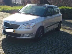 Cinzento (metalizado) Usado 2013 Skoda Fabia Style Citadino | € 7.990 (Preço justo)