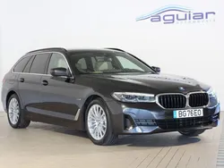 Cinza Usado 2023 BMW 530e Performance Carrinha | € 43.900 (Preço justo)