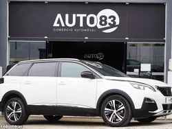 Branco Usado 2017 Peugeot 5008 GT-line Monovolume | € 22.990 (Preço justo)