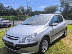 Cinzento Usado 2005 Peugeot 307 | € 7.000