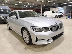 Cinza prata Usado 2021 BMW 318 Luxury Line Carrinha | € 23.690 (Super Preço)