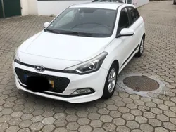 Usado 2017 Hyundai i20 Sedan | € 10.000
