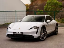 Outra Usado 2023 Porsche Taycan Sedan | € 89.500 (Caro)