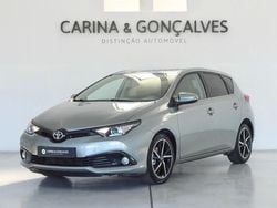 Cinza Usado 2018 Toyota Auris Comfort Citadino | € 17.750 (Preço justo)