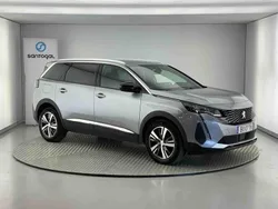 Cinzento Usado 2024 Peugeot 5008 Allure Monovolume | € 33.990 (Bom preço)