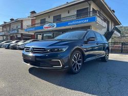 Azul Usado 2020 VW Passat GTE Carrinha | € 22.890 (Preço justo)